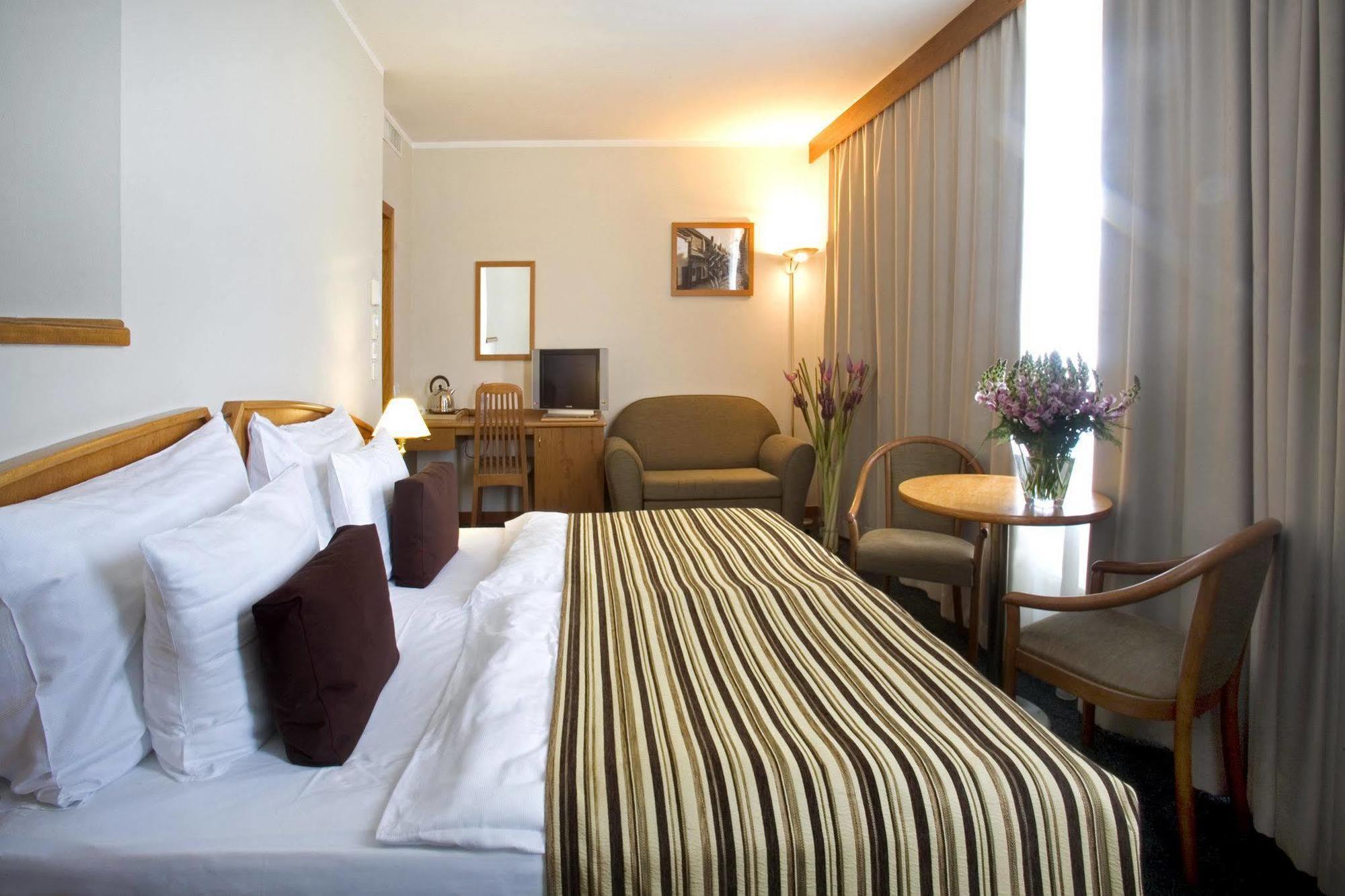 Hotel Plaza - Czech - Czech Leading Praga